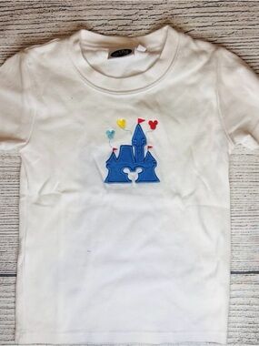 Kids White Tee with Blue Castle Applique - PBJ trunk brand